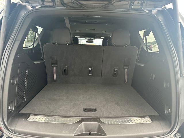 Used 2023 Chevrolet Suburban Z71 image 24