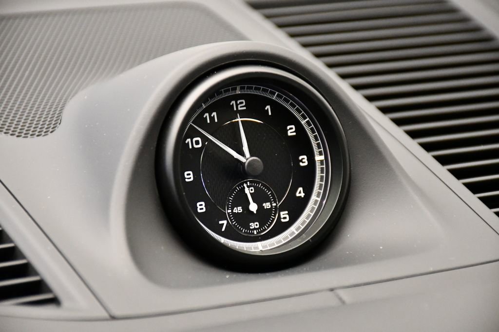 Certified 2025 Porsche Macan image 21