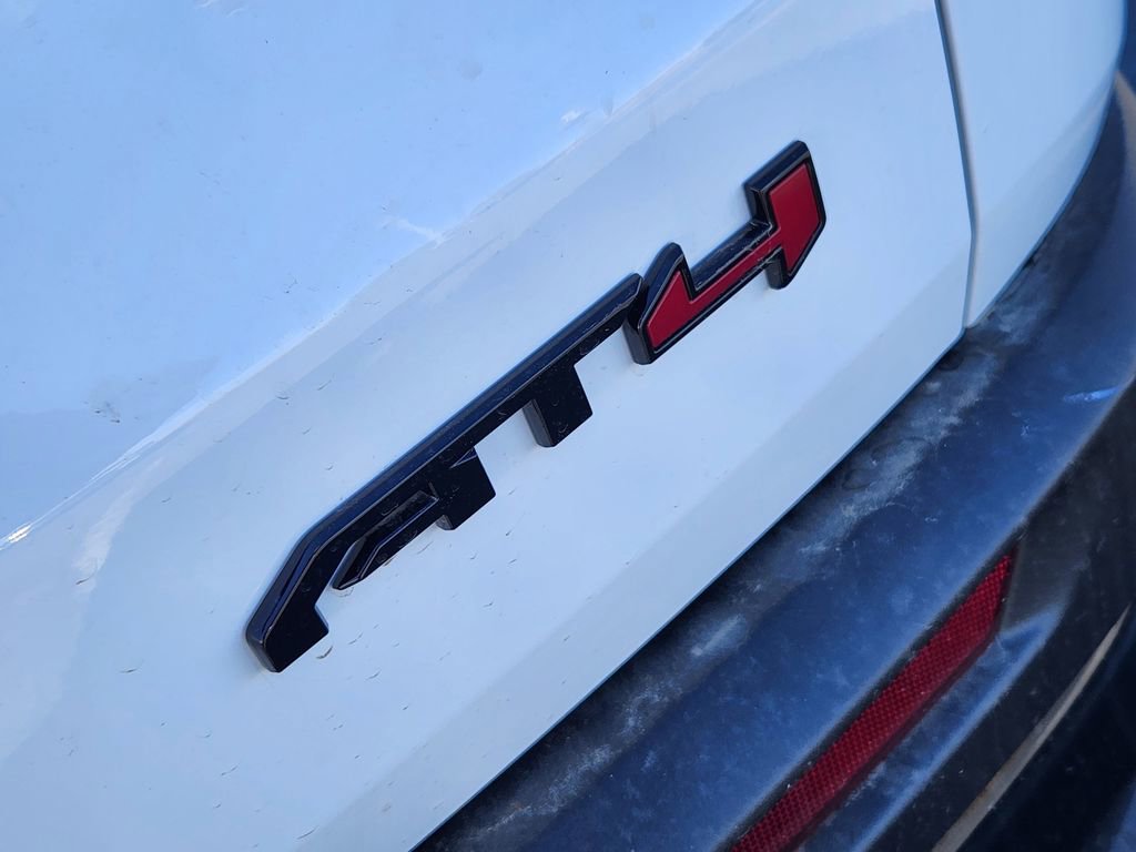 New 2026 GMC Acadia AT4 w/ Luxury Package image 7