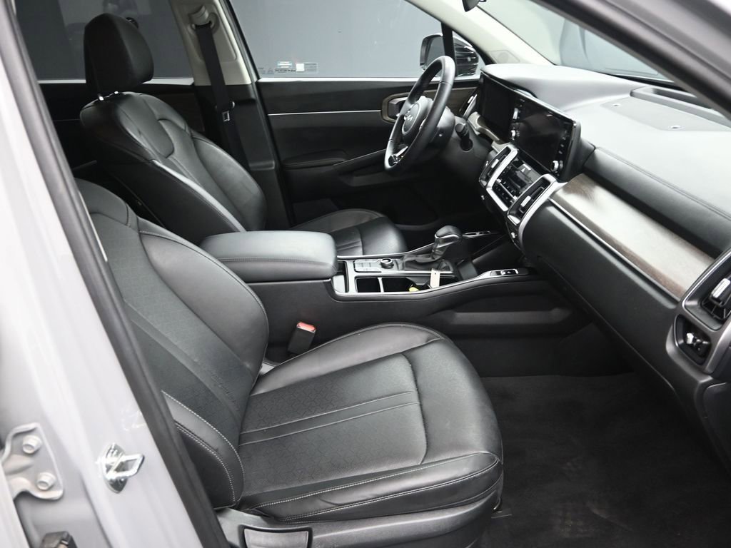 Certified 2023 Kia Sorento S AWD/4WD image 38