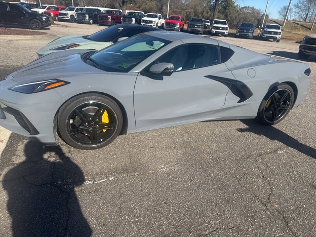 Used 2025 Chevrolet Corvette Stingray Preferred Cpe image 4