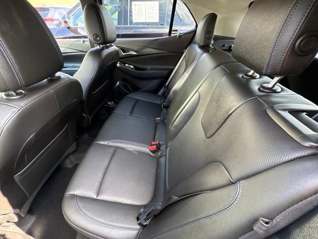 Used 2025 Buick Encore GX Sport Touring AWD/4WD image 10
