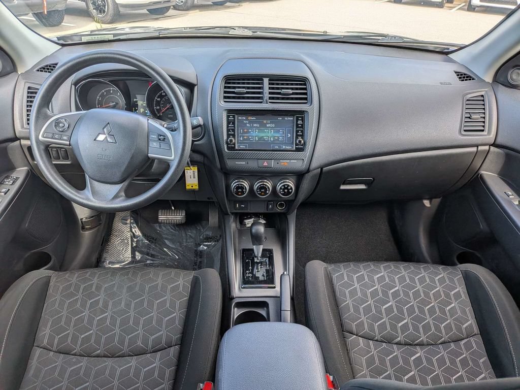 Used 2024 Mitsubishi Outlander Sport ES AWD/4WD image 14