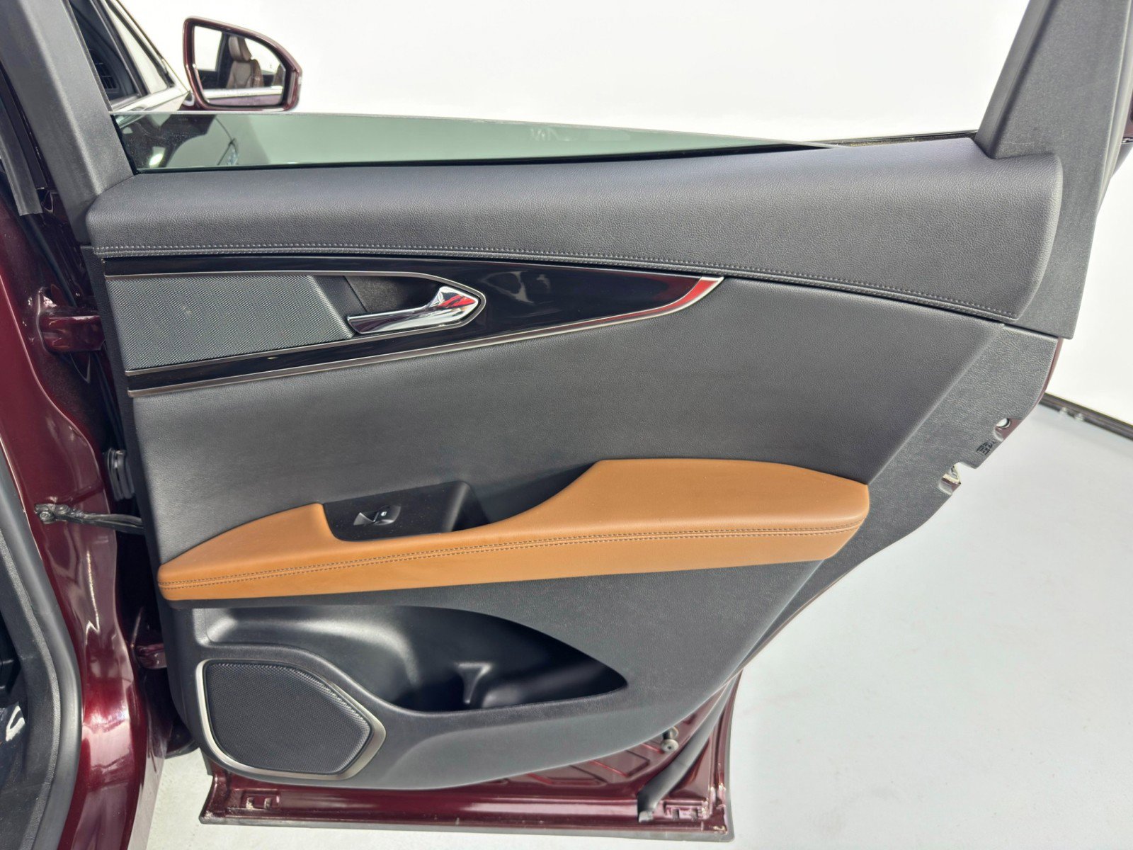 Used 2022 Lincoln Nautilus Reserve image 42