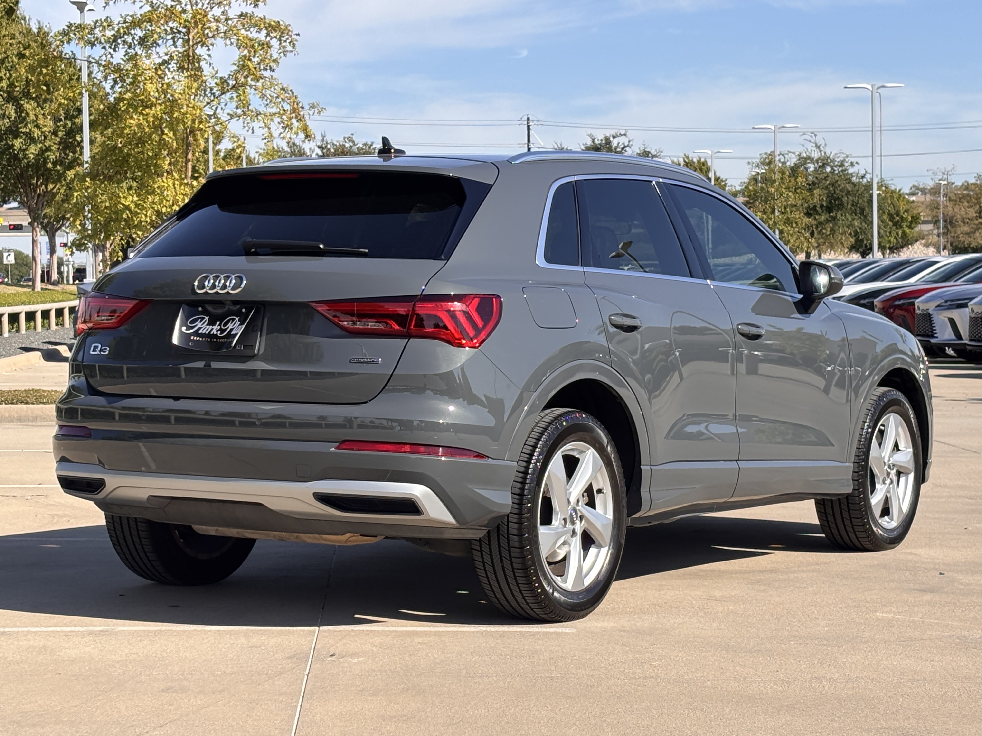 Used 2020 Audi Q3 2.0T Premium AWD/4WD image 5