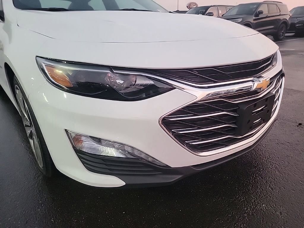 Used 2023 Chevrolet Malibu LT image 17