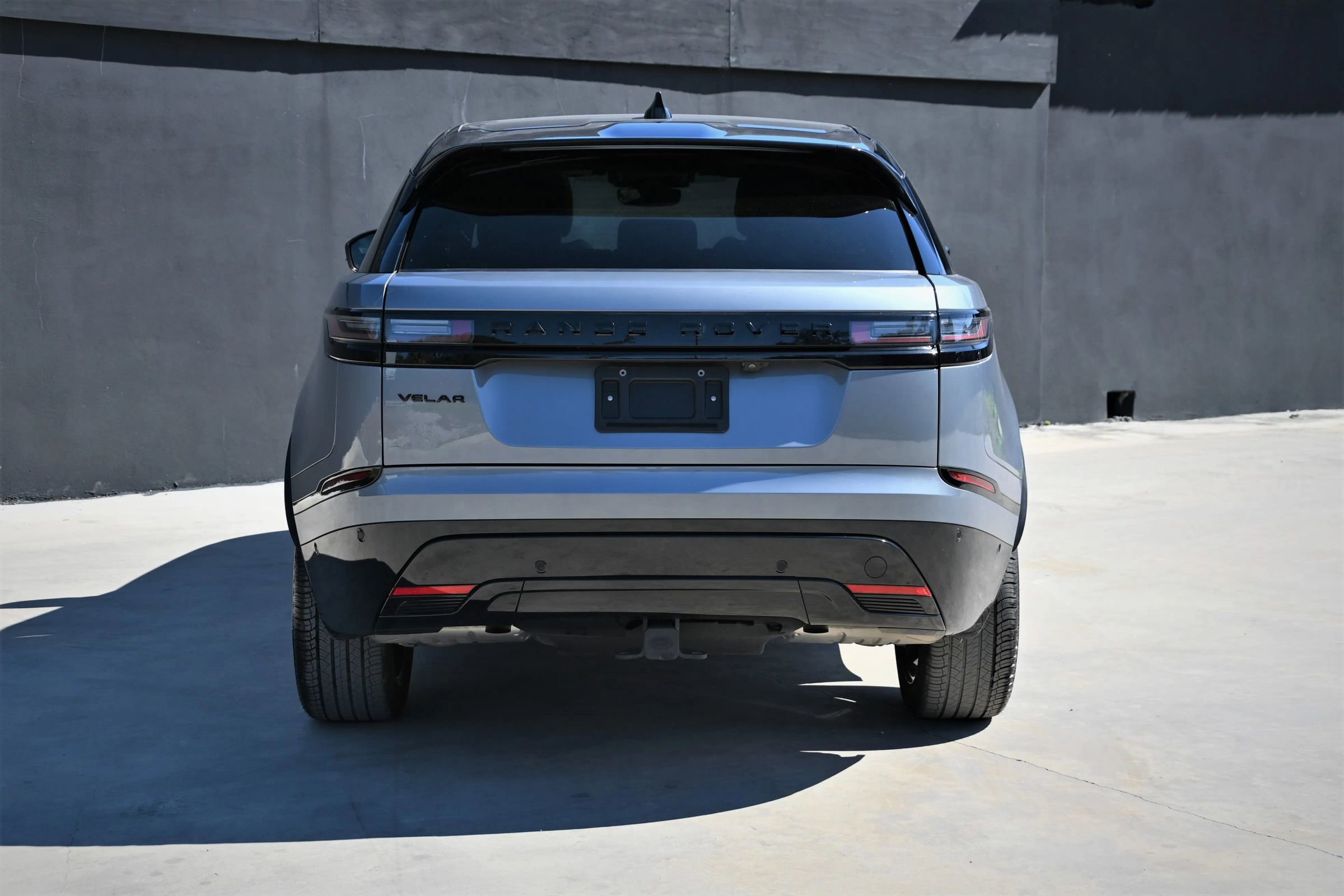 Used 2024 Land Rover Range Rover Velar Dynamic SE image 7