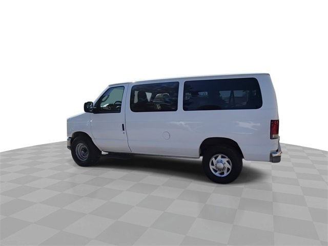Used 2011 Ford E-350 and Econoline 350 XLT image 6