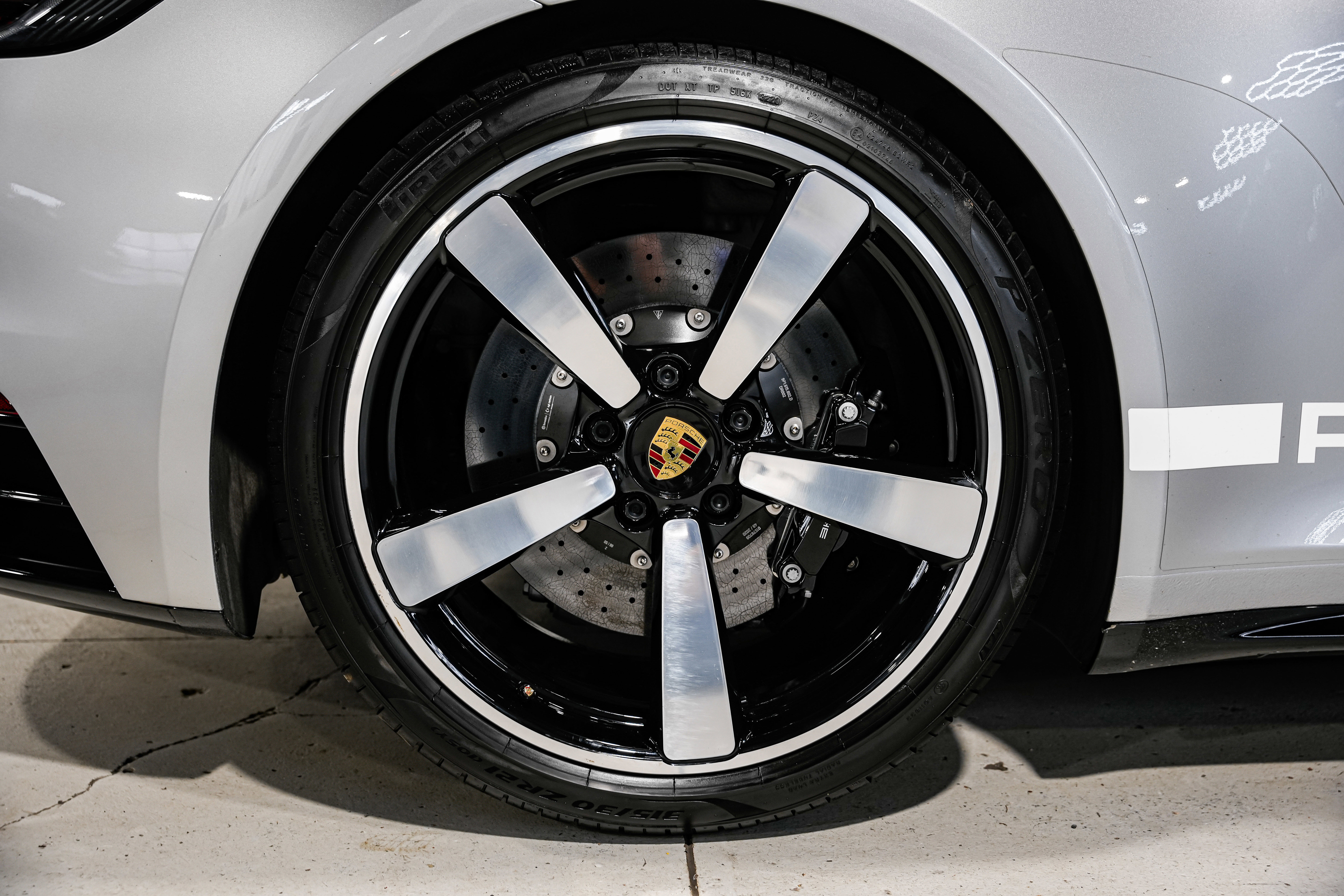 Used 2021 Porsche 911 Targa 4S Heritage Design image 60