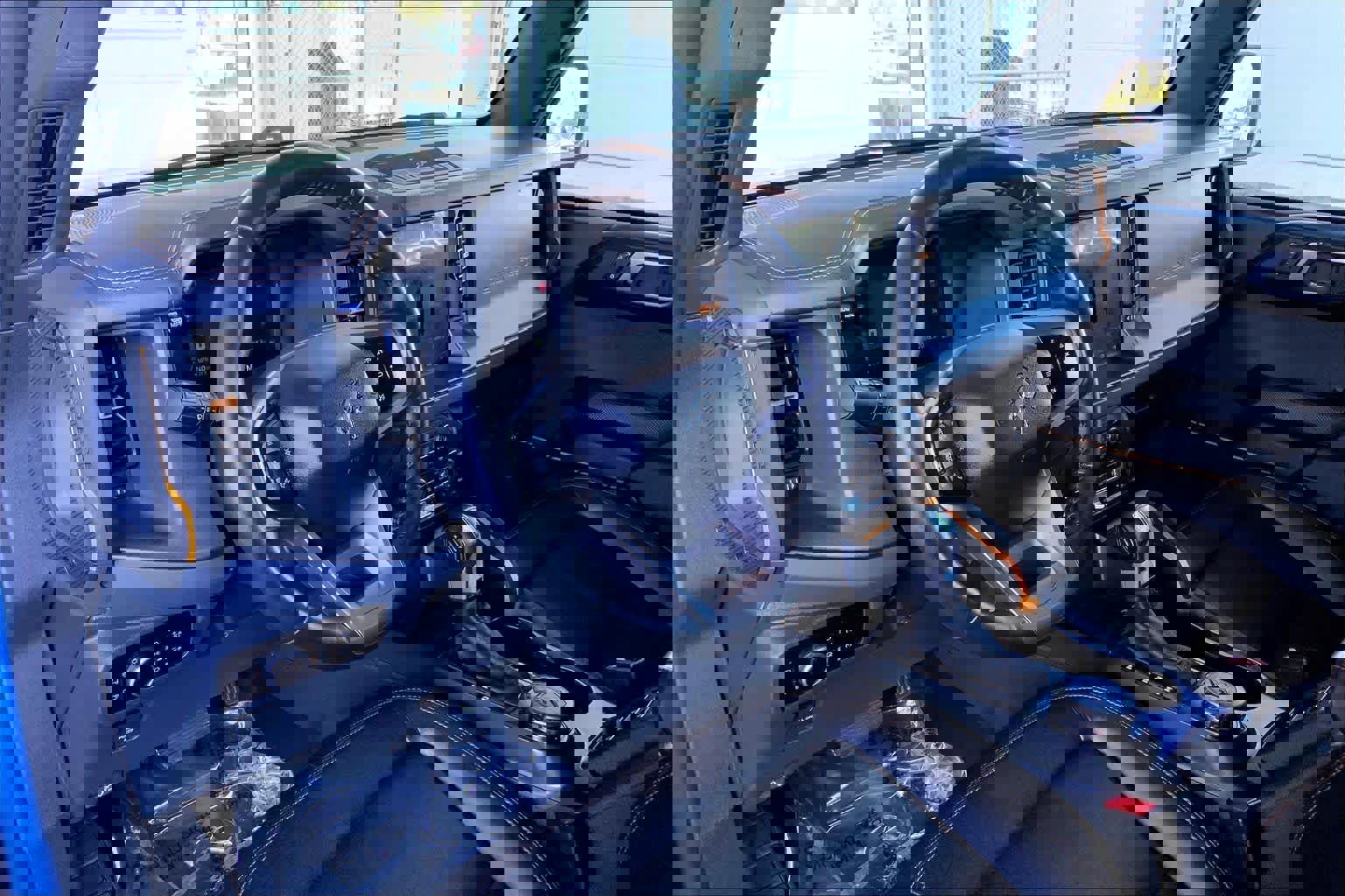 Used 2024 Ford Bronco Badlands image 18