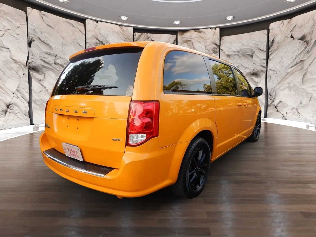 Used 2020 Dodge Grand Caravan GT image 6