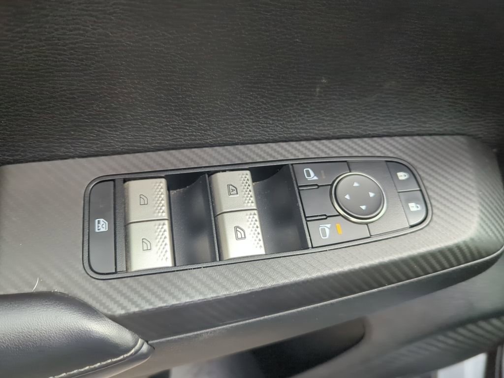 Used 2022 Mitsubishi Outlander SE image 32