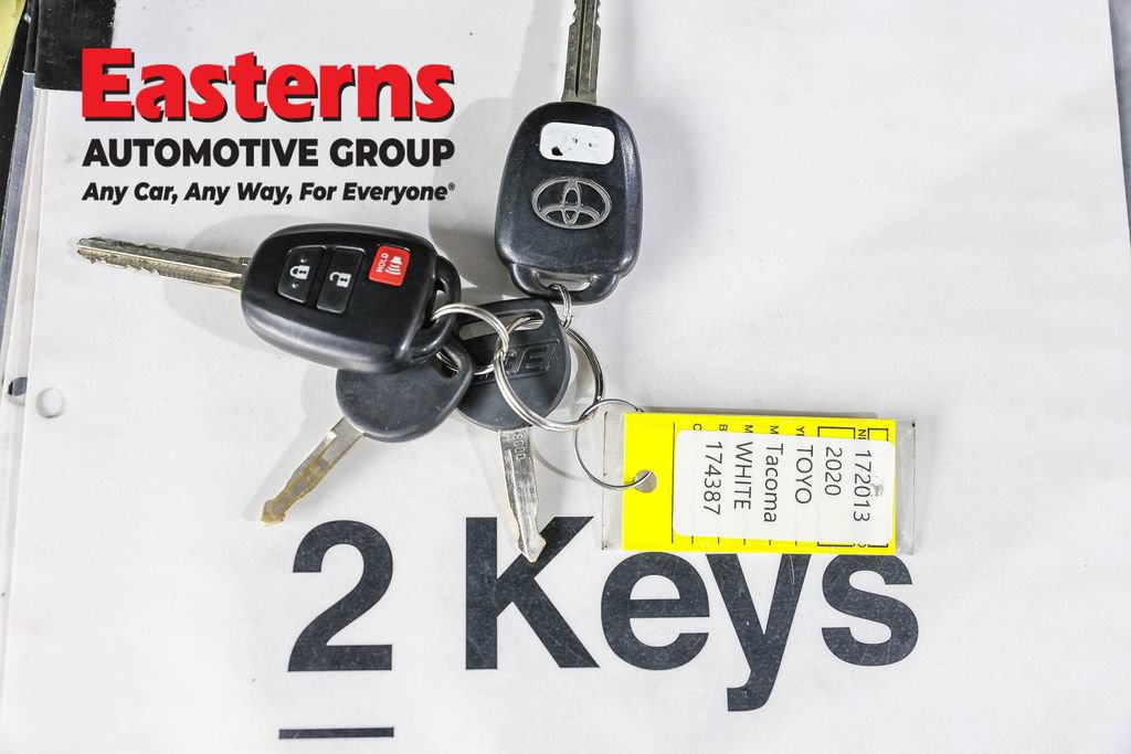Used 2020 Toyota Tacoma SR w/ SR Convenience Package RWD image 22
