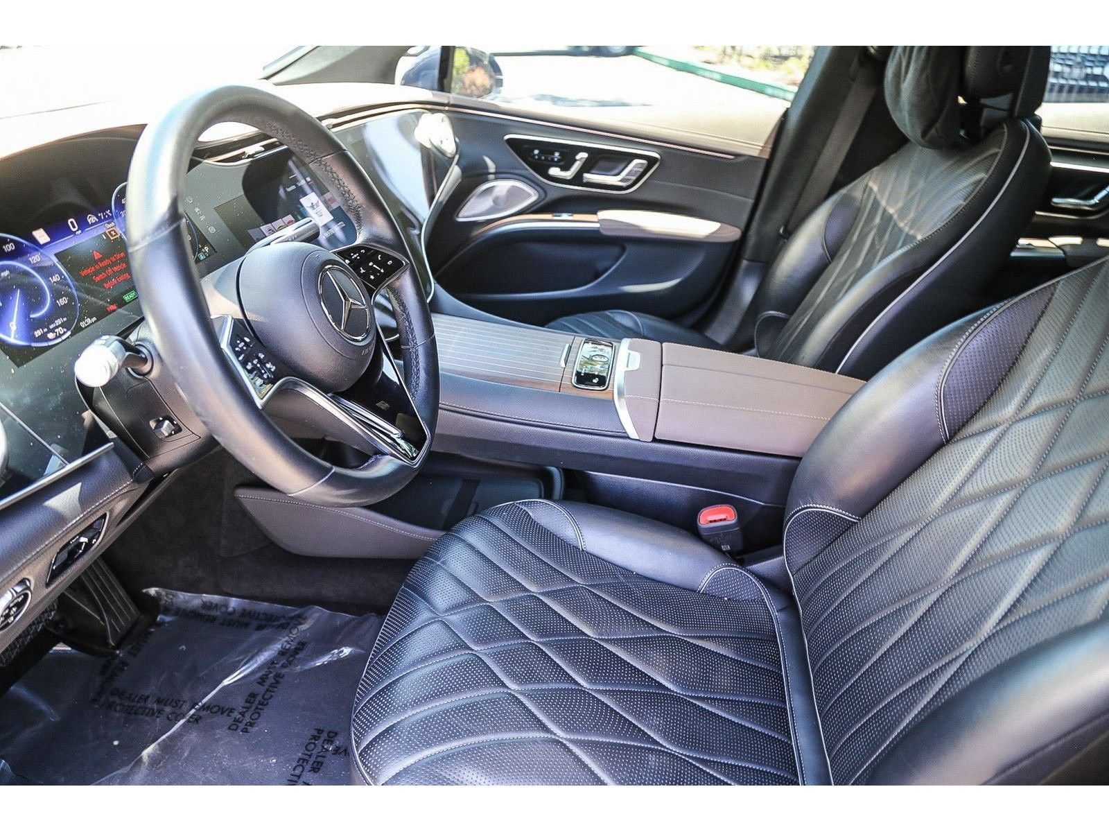 Used 2022 Mercedes-Benz EQS 580 4MATIC Sedan image 17