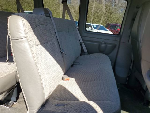 Used 2018 Chevrolet Express 2500 w/ Driver Convenience Package image 22