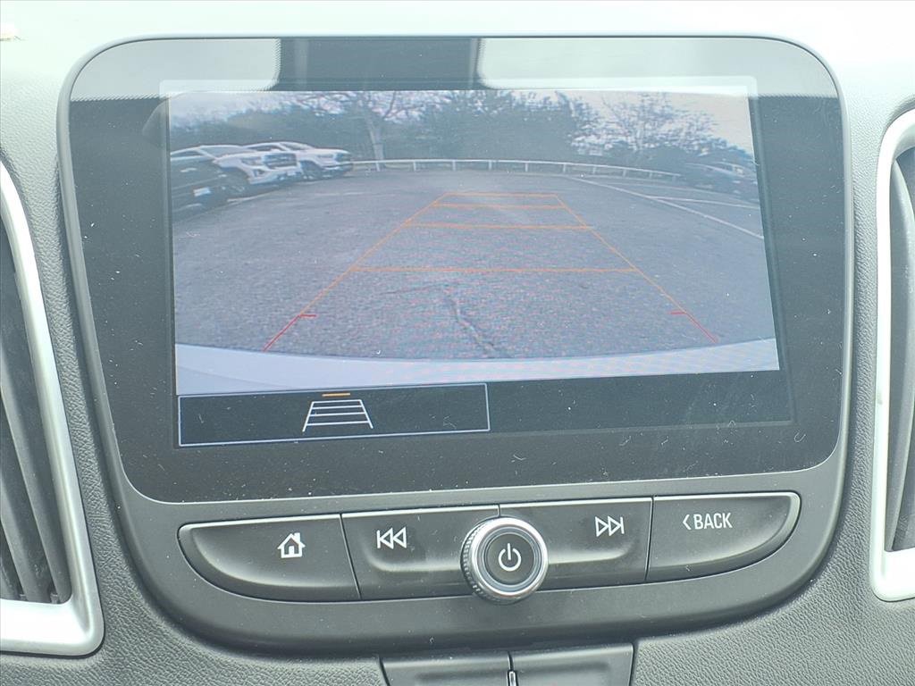 Used 2022 Chevrolet Malibu LT image 4