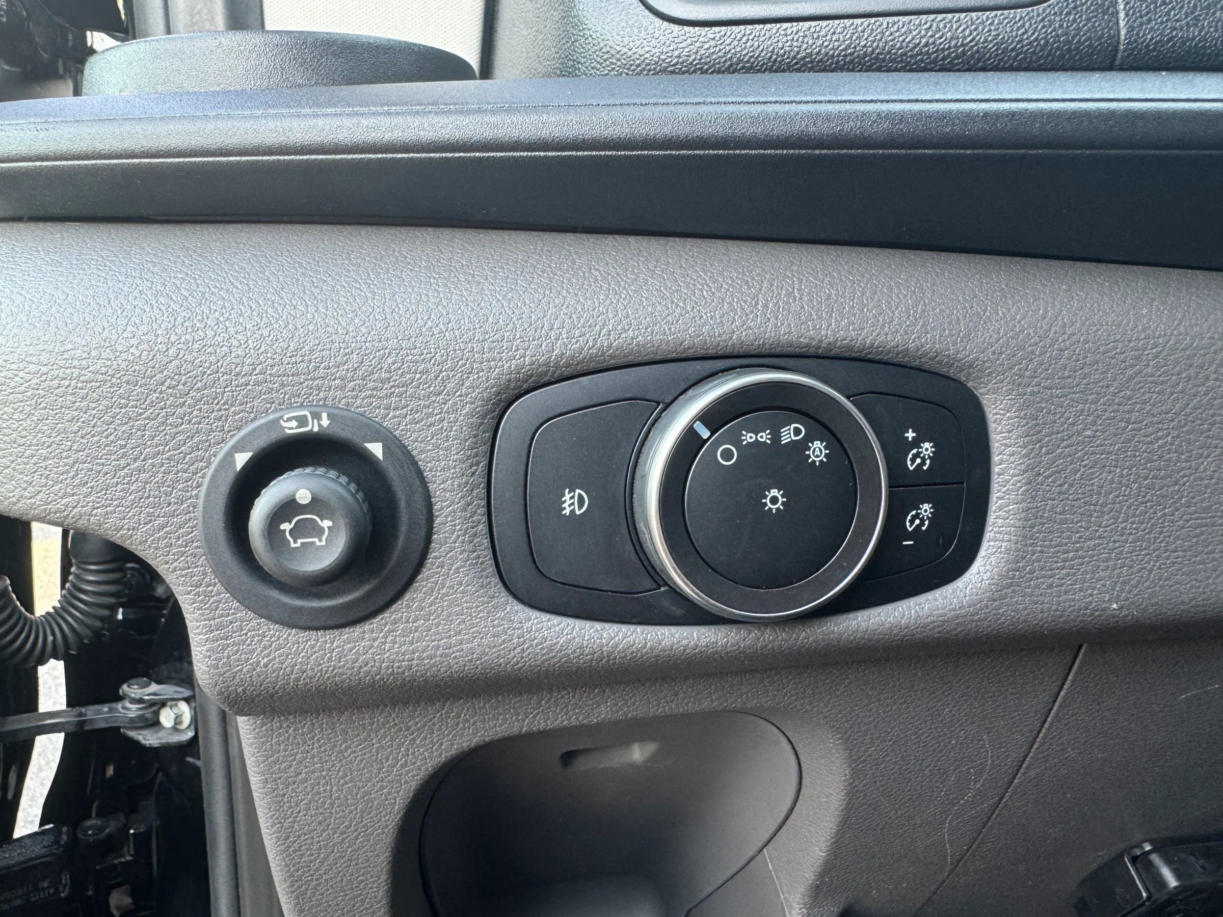 Used 2020 Ford Transit 250 Low Roof w/ Exterior Upgrade Package image 16