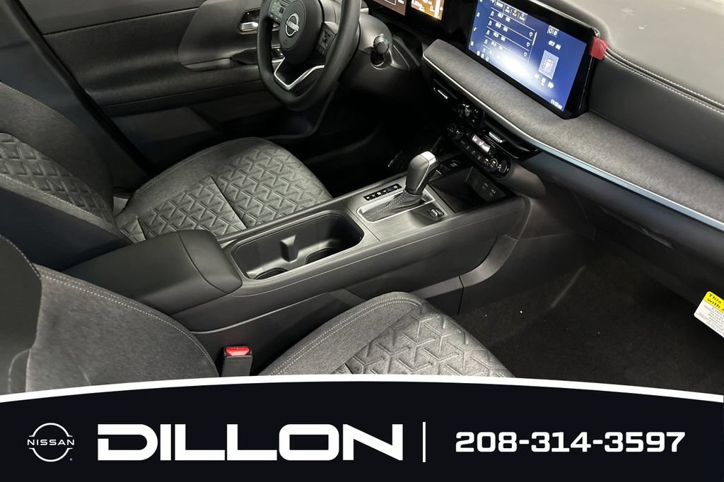 New 2026 Nissan Kicks SV w/ Interior Electronics Package AWD/4WD image 17