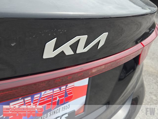 Used 2024 Kia Forte LXS FWD image 3