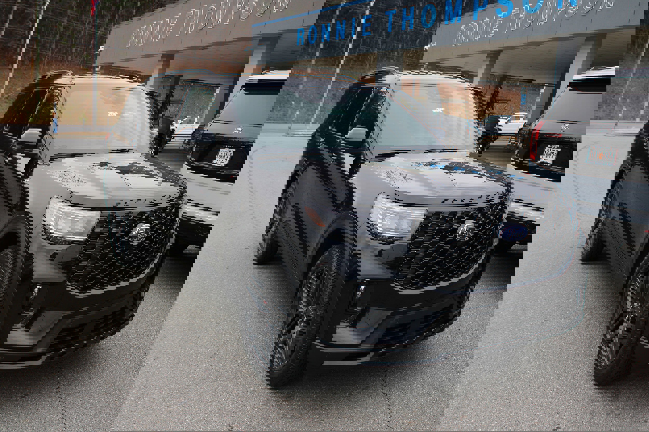 Used 2025 Ford Explorer ST-Line w/ ST-Line Street Pack image 1