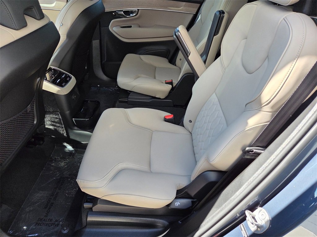 New 2026 Volvo XC90 T8 Plus image 11