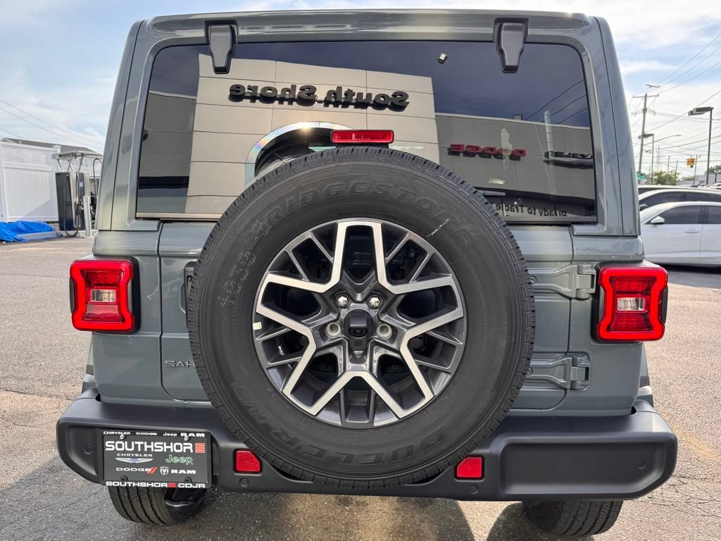 New 2026 Jeep Wrangler Unlimited Sahara w/ Safety Group AWD/4WD image 6