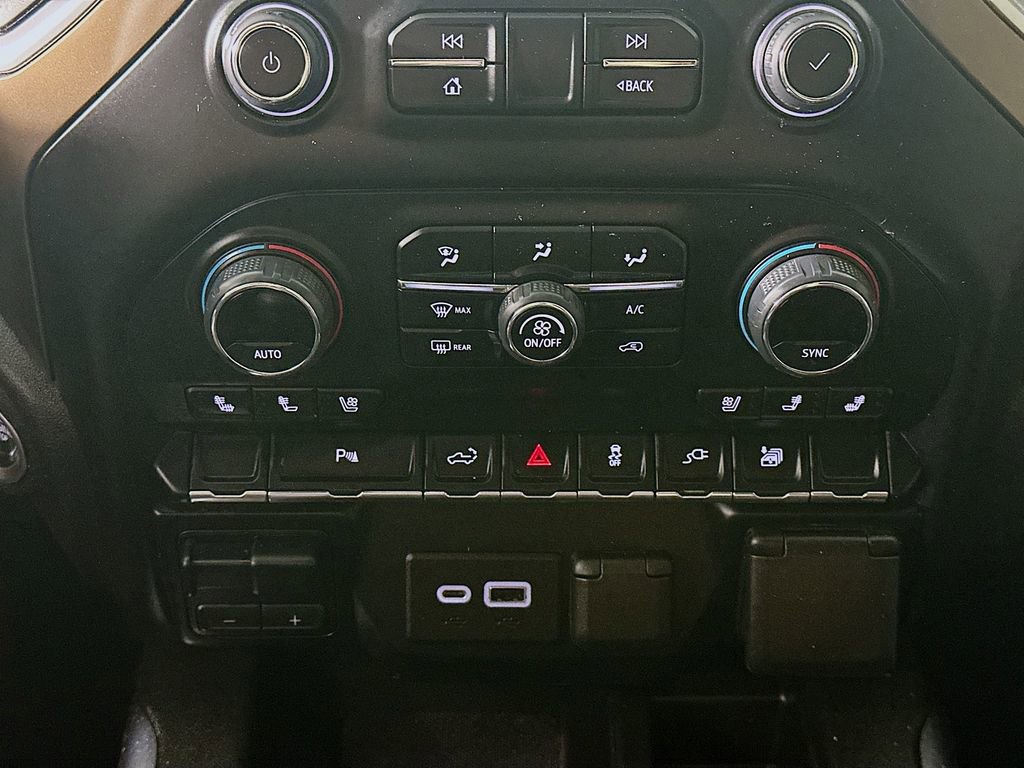 Used 2021 Chevrolet Silverado 1500 High Country image 18