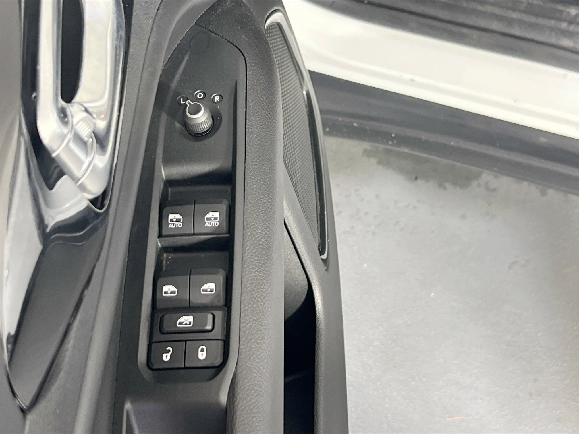 Used 2022 Jeep Compass Trailhawk w/ Trailhawk Convenience Group image 16