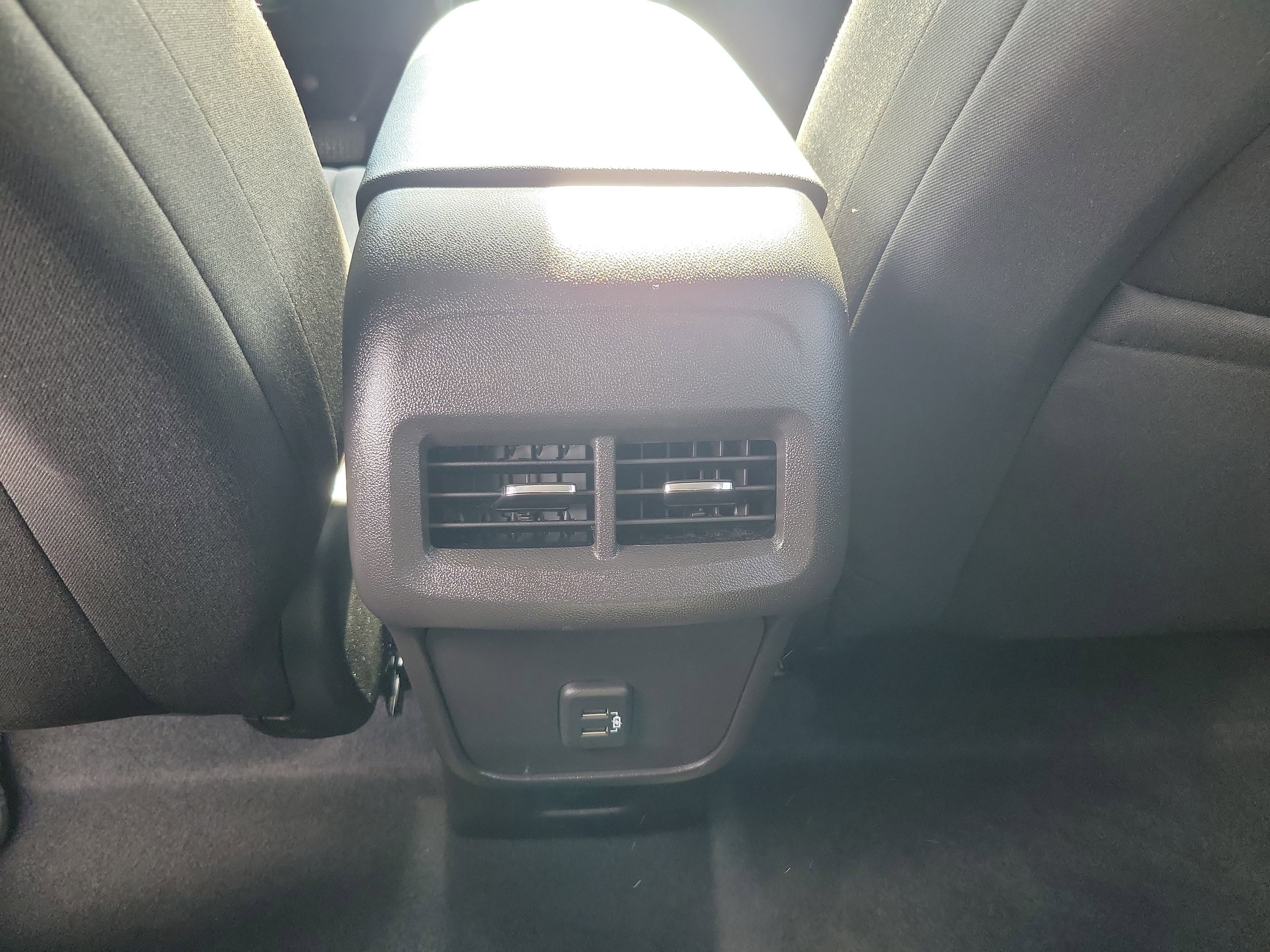 Used 2024 Chevrolet Equinox LT image 15