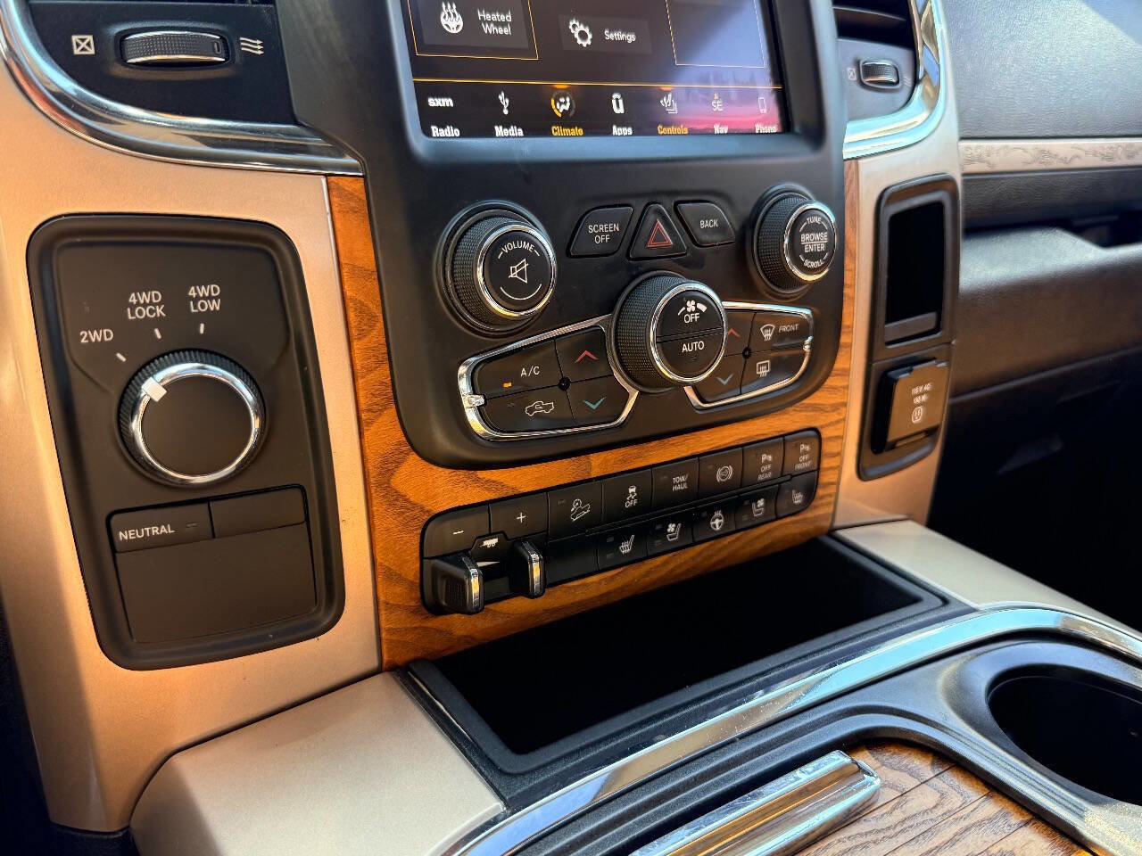 Used 2018 RAM 2500 Longhorn w/ Off Road Package AWD/4WD image 31