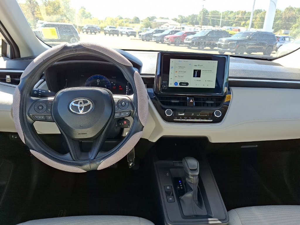 Used 2026 Toyota Corolla Cross L FWD image 26