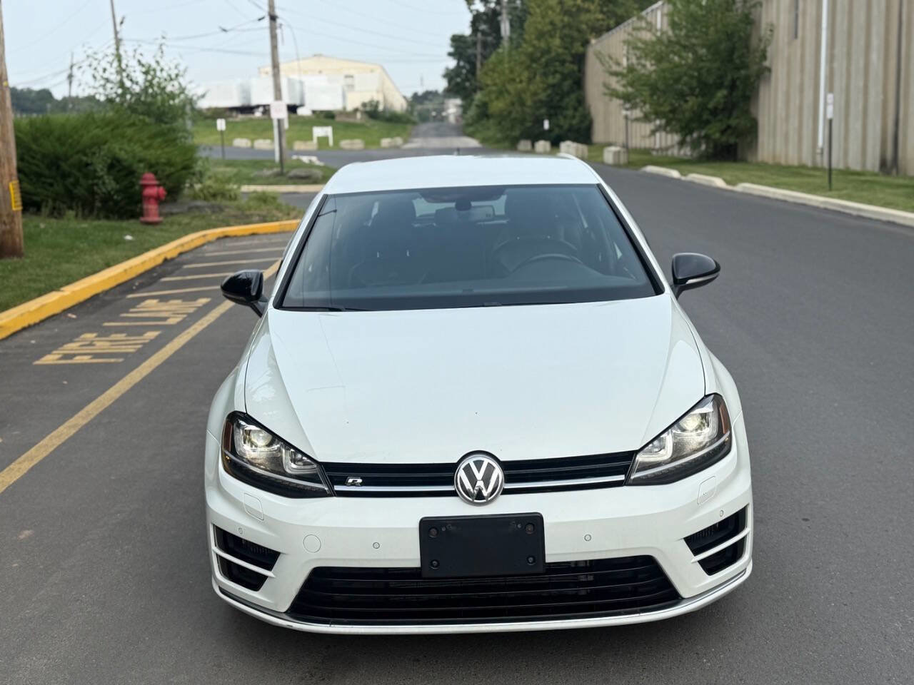 Used 2015 Volkswagen Golf R 4-Door image 5