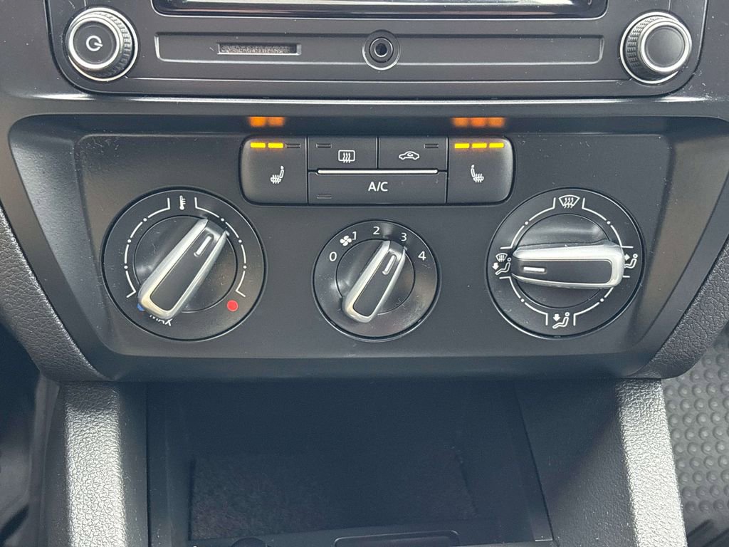 Used 2017 Volkswagen Jetta S w/ Jetta S Cold Weather Package image 20