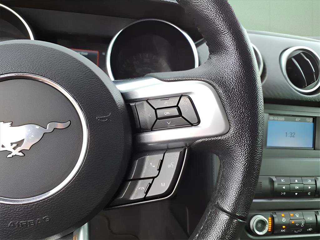 Used 2022 Ford Mustang Coupe image 14