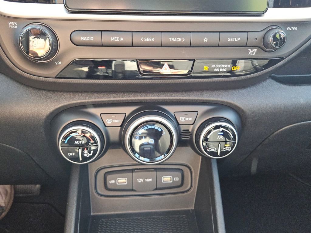 Used 2022 Hyundai Venue SEL w/ Cargo Package FWD image 20