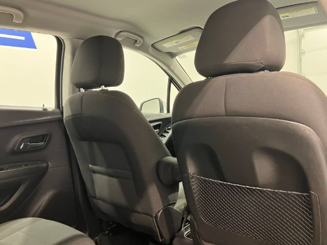 Used 2017 Chevrolet Trax LS FWD image 38