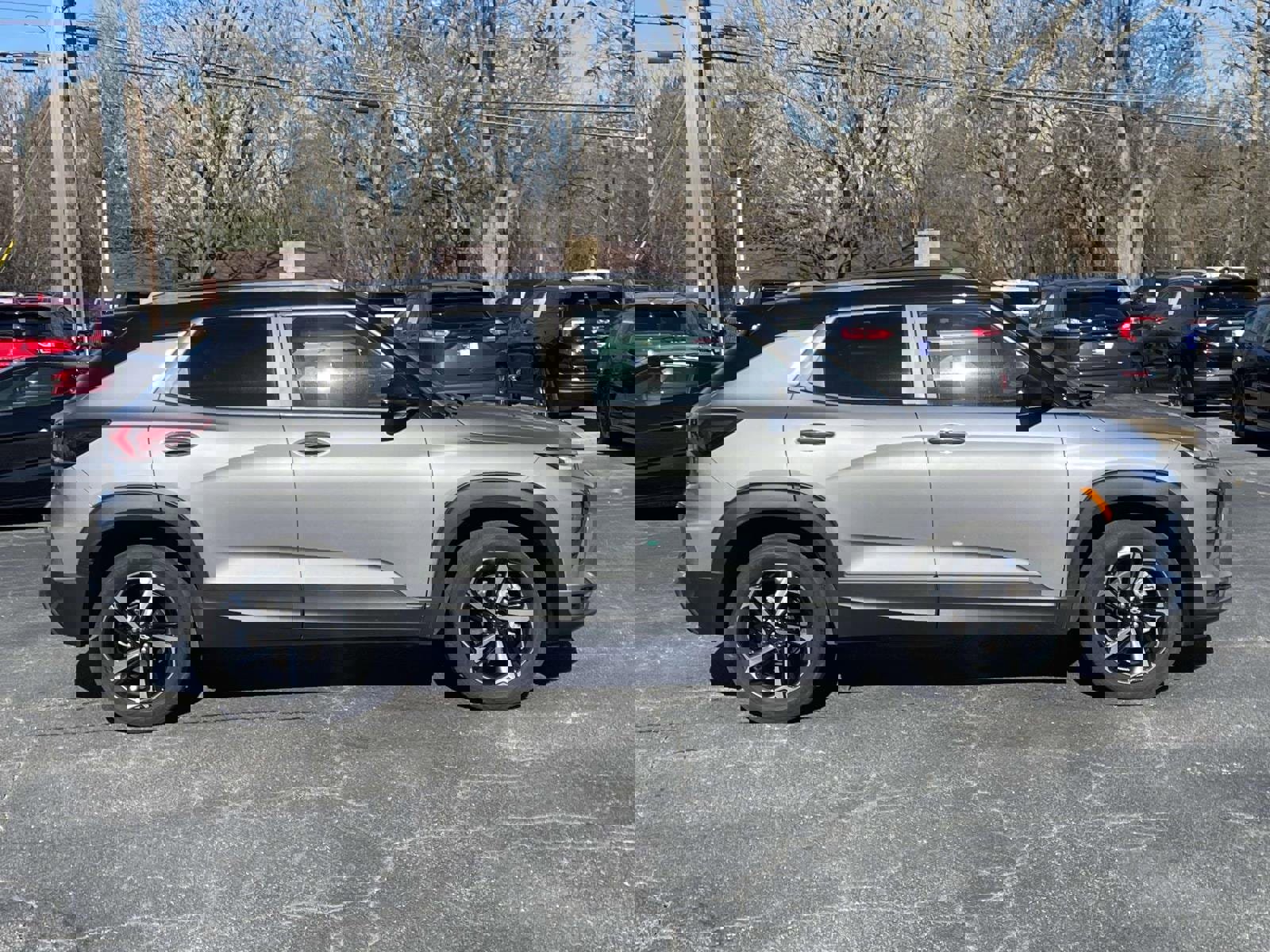 Used 2023 Chevrolet TrailBlazer RS image 2