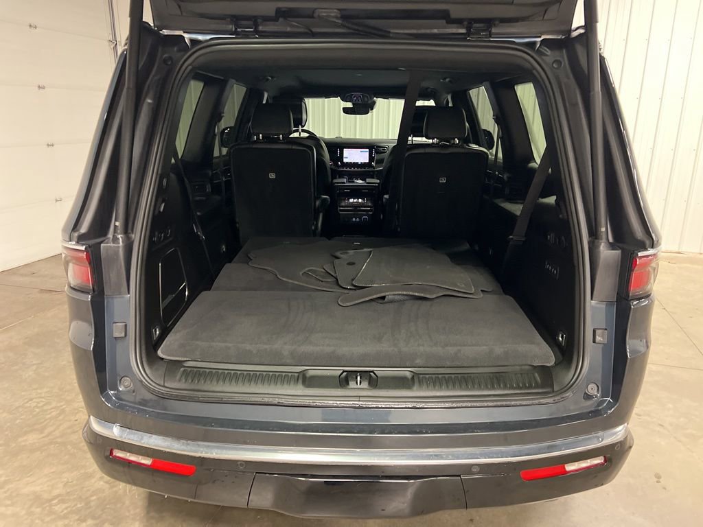 Used 2024 Jeep Wagoneer Series II w/ Premium Group I image 6