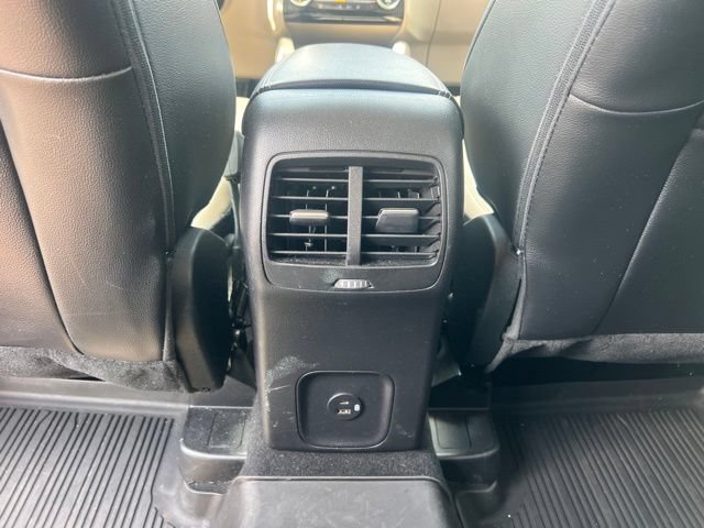 Used 2022 Ford Escape SEL w/ Class II Trailer Tow Package AWD/4WD image 18