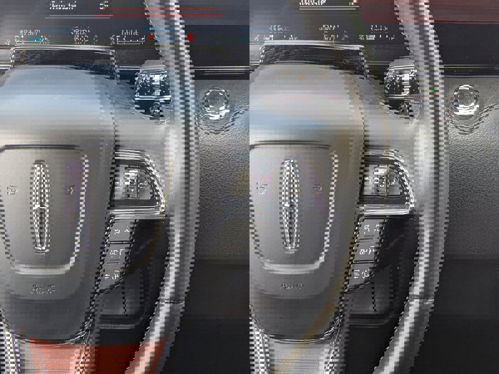 Used 2023 Lincoln Navigator Reserve image 21