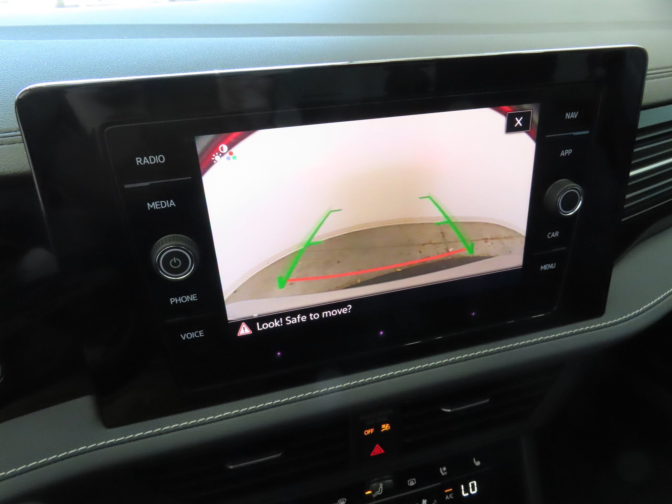 Used 2026 Volkswagen Jetta SEL FWD image 18