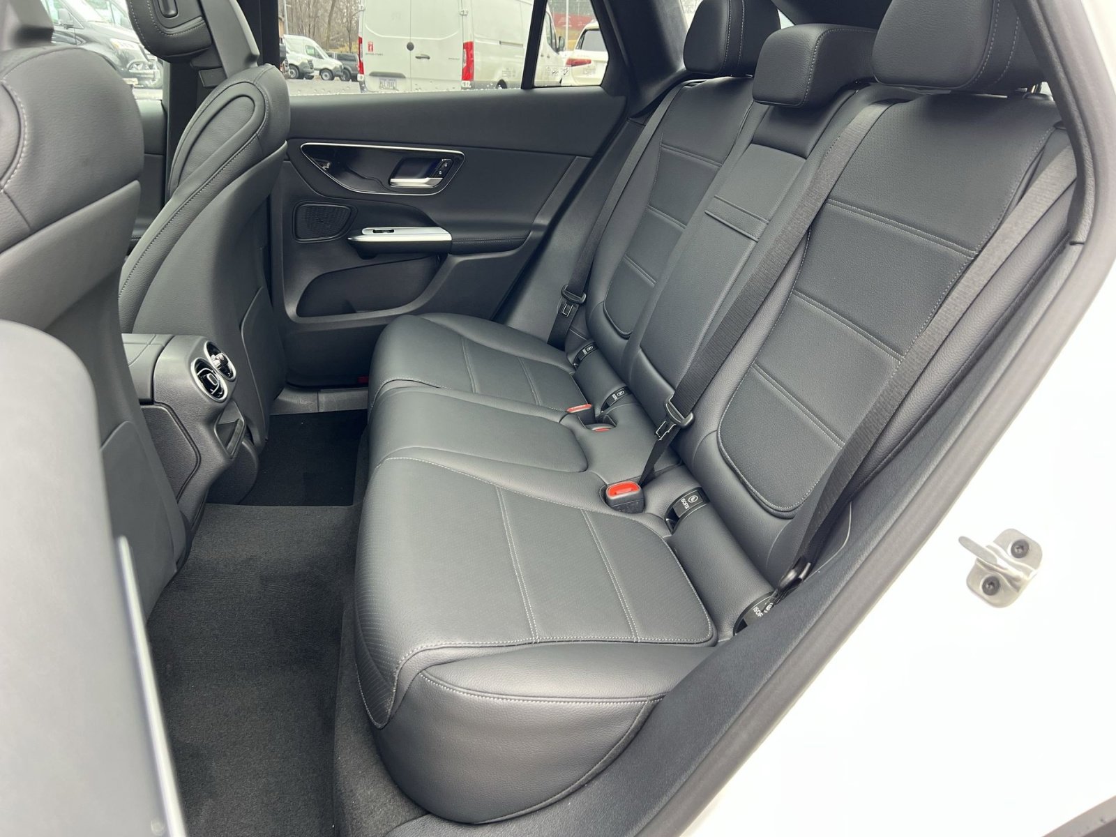 New 2026 Mercedes-Benz GLC 300 4MATIC image 23