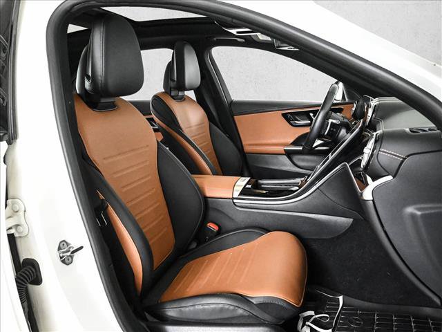 Used 2023 Mercedes-Benz C 300 4MATIC Sedan image 23