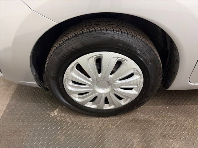 Used 2019 Nissan Versa Note SV FWD image 37