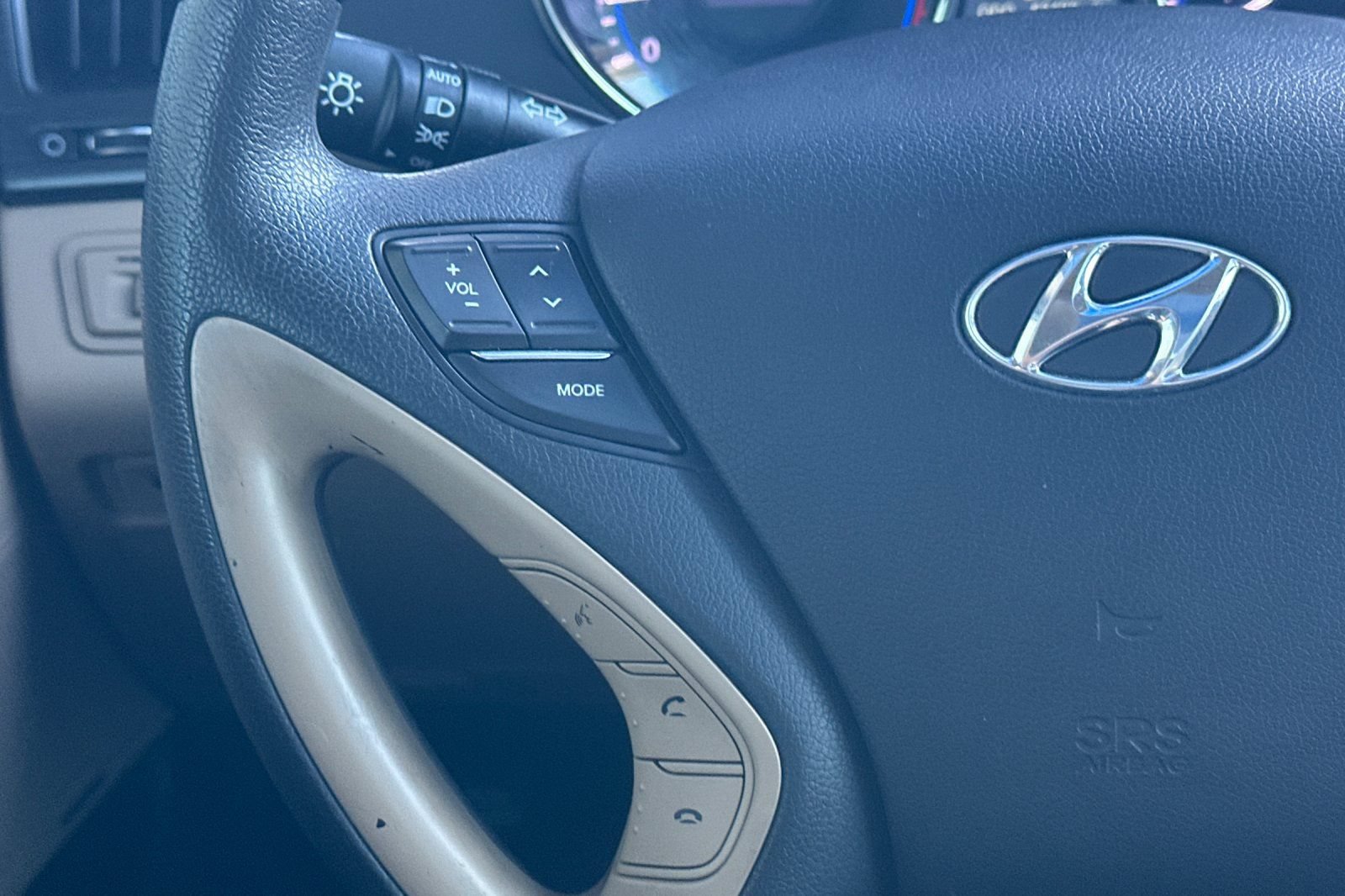Used 2013 Hyundai Sonata Limited w/ Premium Pkg FWD image 31