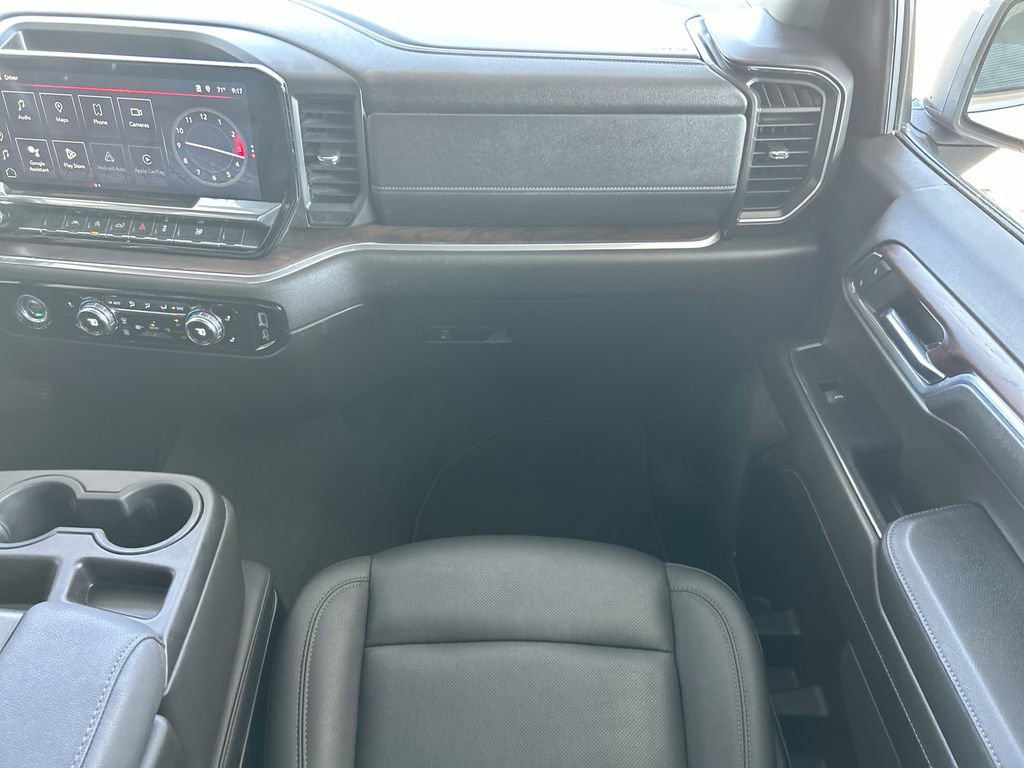 Used 2024 GMC Sierra 1500 SLT image 42