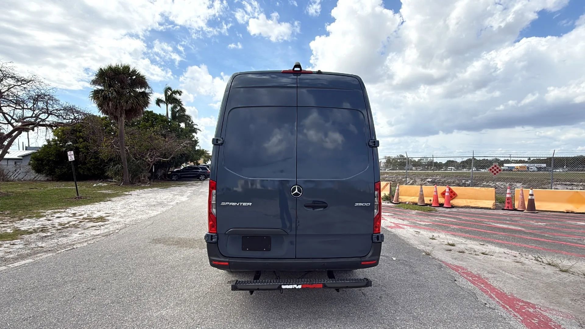 Used 2019 Mercedes-Benz Sprinter 170 image 4