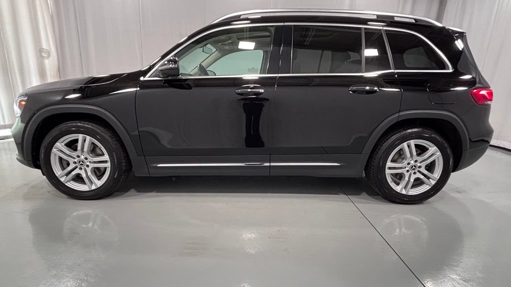 Used 2021 Mercedes-Benz GLB 250 4MATIC image 9