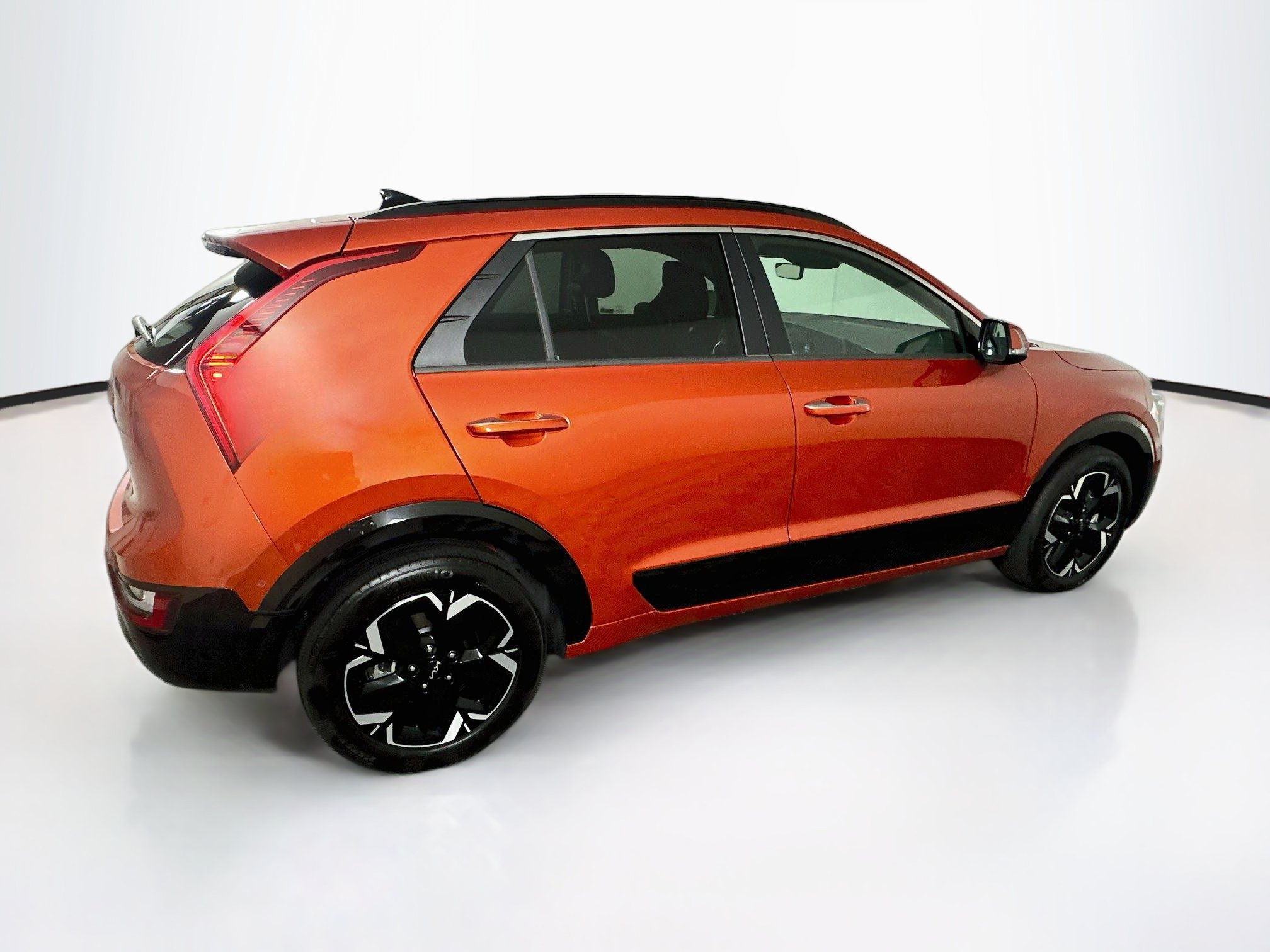 Used 2023 Kia Niro Wave w/ Wave Preserve Package FWD image 10