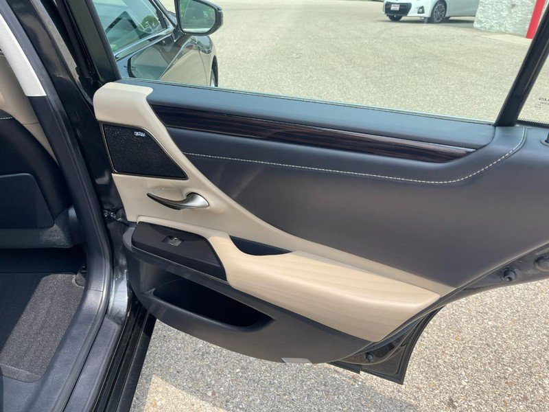 Used 2021 Lexus ES 350 ES 350 Luxury FWD w/ Accessory Package 2 image 17